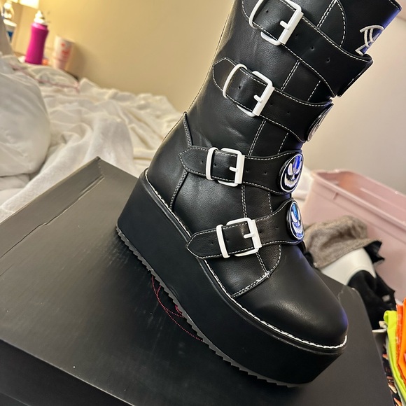 BRAND NEW STRANGE CVLT DOMINION SKELETON BOOTS - Picture 2 of 6